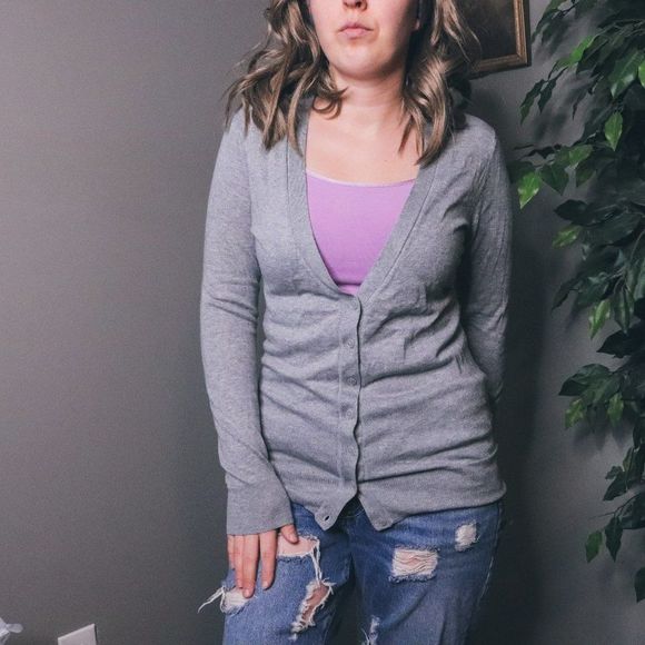 GAP Boyfriend Cardigan Button Up Thin Knit - Picture 1 of 9